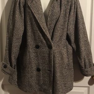 Women’s large tweed coat READ